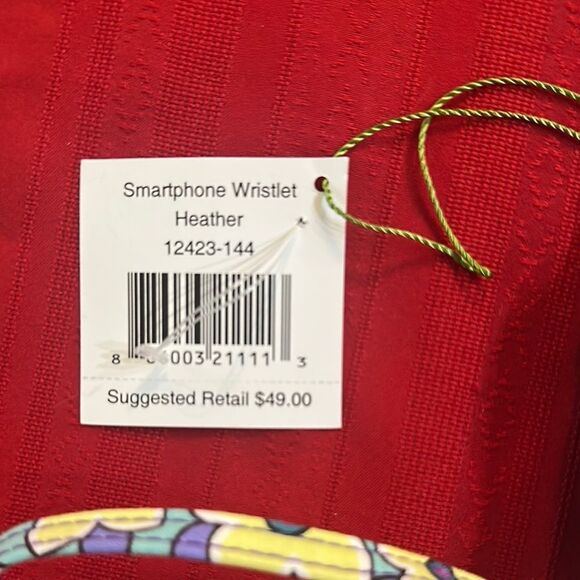 NWT Vera Bradley Purple Pattern Quilted Wallet - Picture 2 of 7